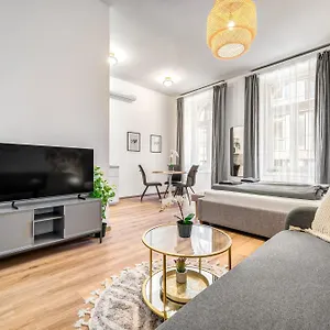 bazilika-d45-premium-suites.inbudapesthotels.com/